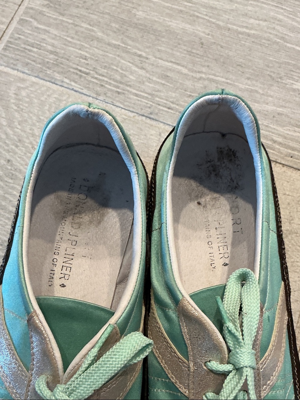Donald J. Pliner Mint Green and Silver Men's Square Toe Vintage Sneakers Sz 11M - Picture 8 of 9